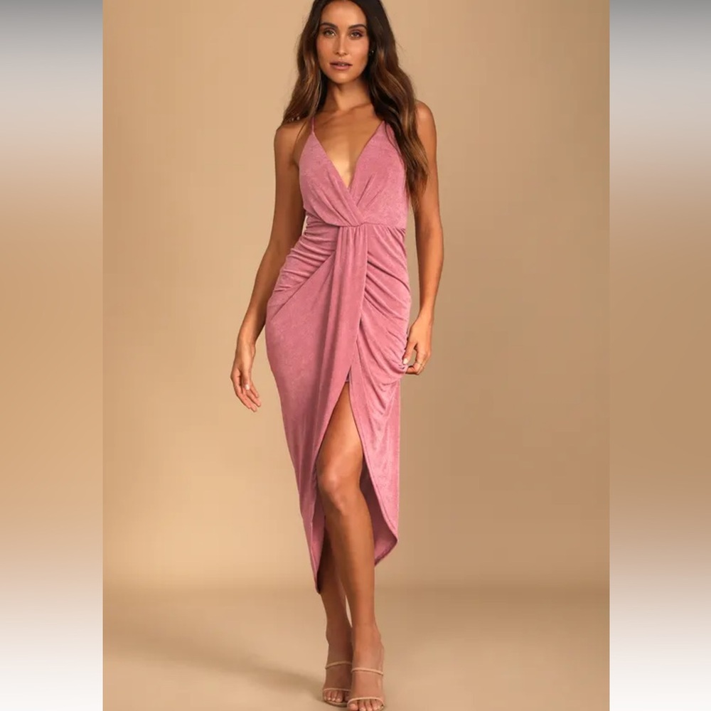 Lulus Pink Surplice Midi Dress NWT. Size L